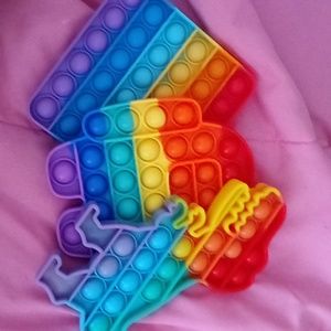 Rainbow pop it set